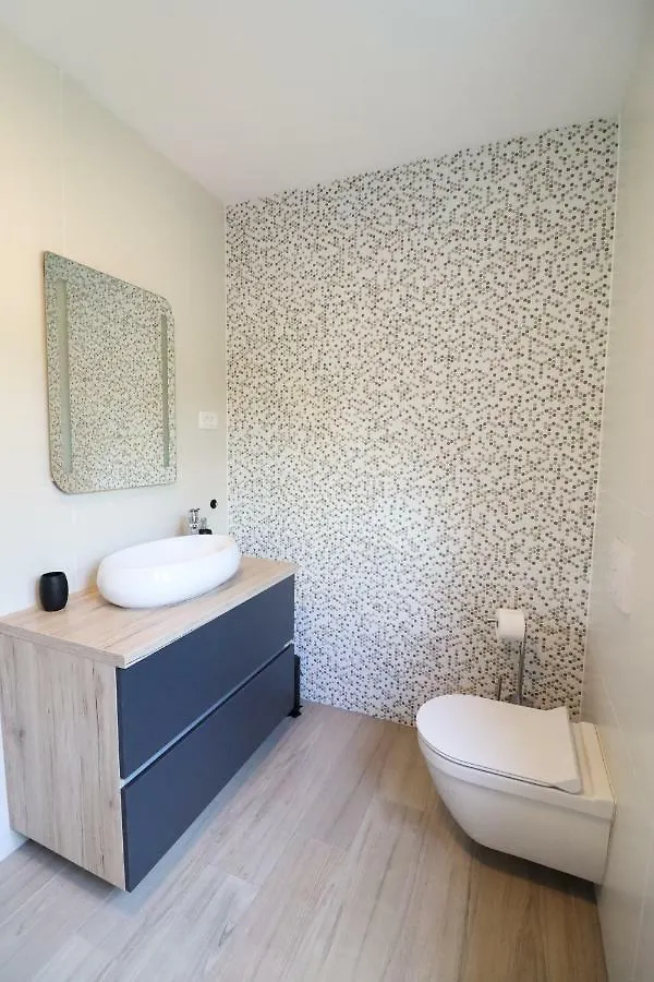 Brand New Apartment In Malinska